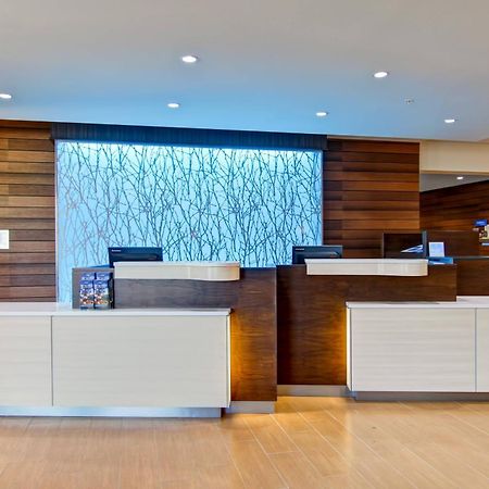 Fairfield Inn & Suites By Marriott Kamloops Bagian luar foto