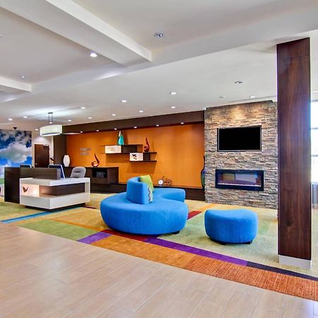 Fairfield Inn & Suites By Marriott Kamloops Bagian luar foto