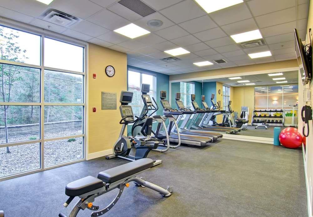 Fairfield Inn & Suites By Marriott Kamloops Bagian luar foto